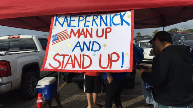 colin-kaepernick-bills-fans-shirts-dummy-tailgate.jpg
